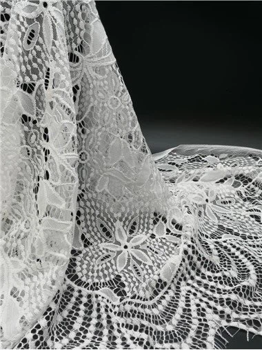 Kain Renda Bulu Mata